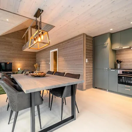 Joerd - 8p - With Sauna & Hot Tub Vradal