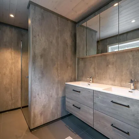 Üdülőközpont Joerd 8p With Sauna Hot Tub Vradal